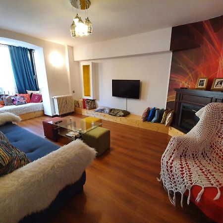 Bucharest Pedestrian Old Town 3 Bedrooms By Orchid Garden Exterior photo